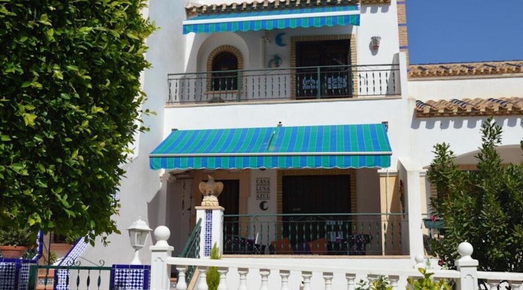 Villamartin, Lovely 2 Bed House, Short Walk To The Plaza. オリウエラ エクステリア 写真